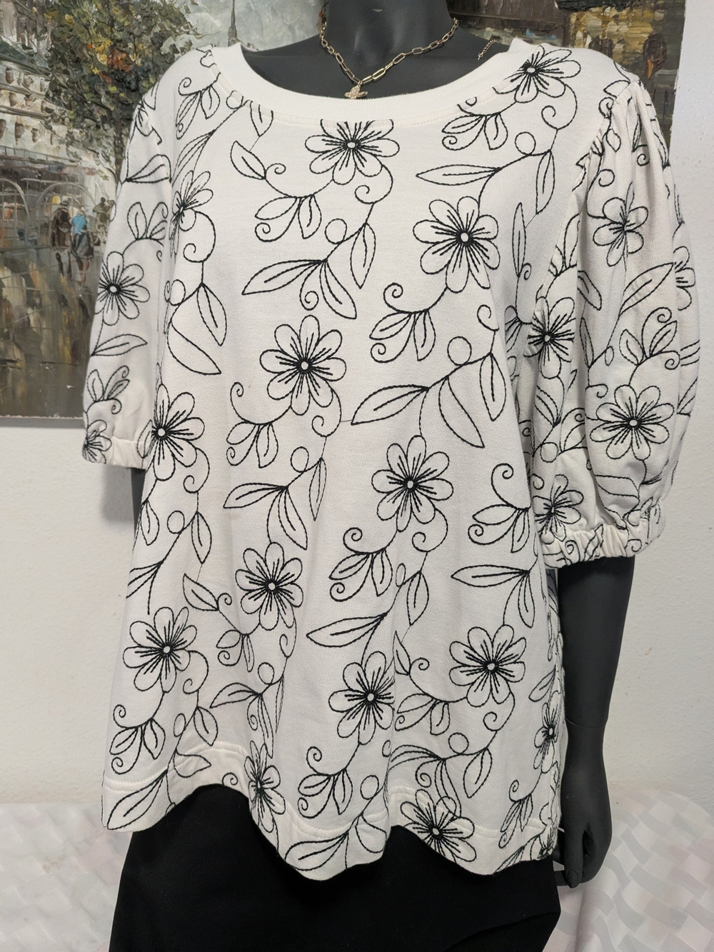 Jane and Delancey White Scoop-Neck Floral Embroidered Tunic